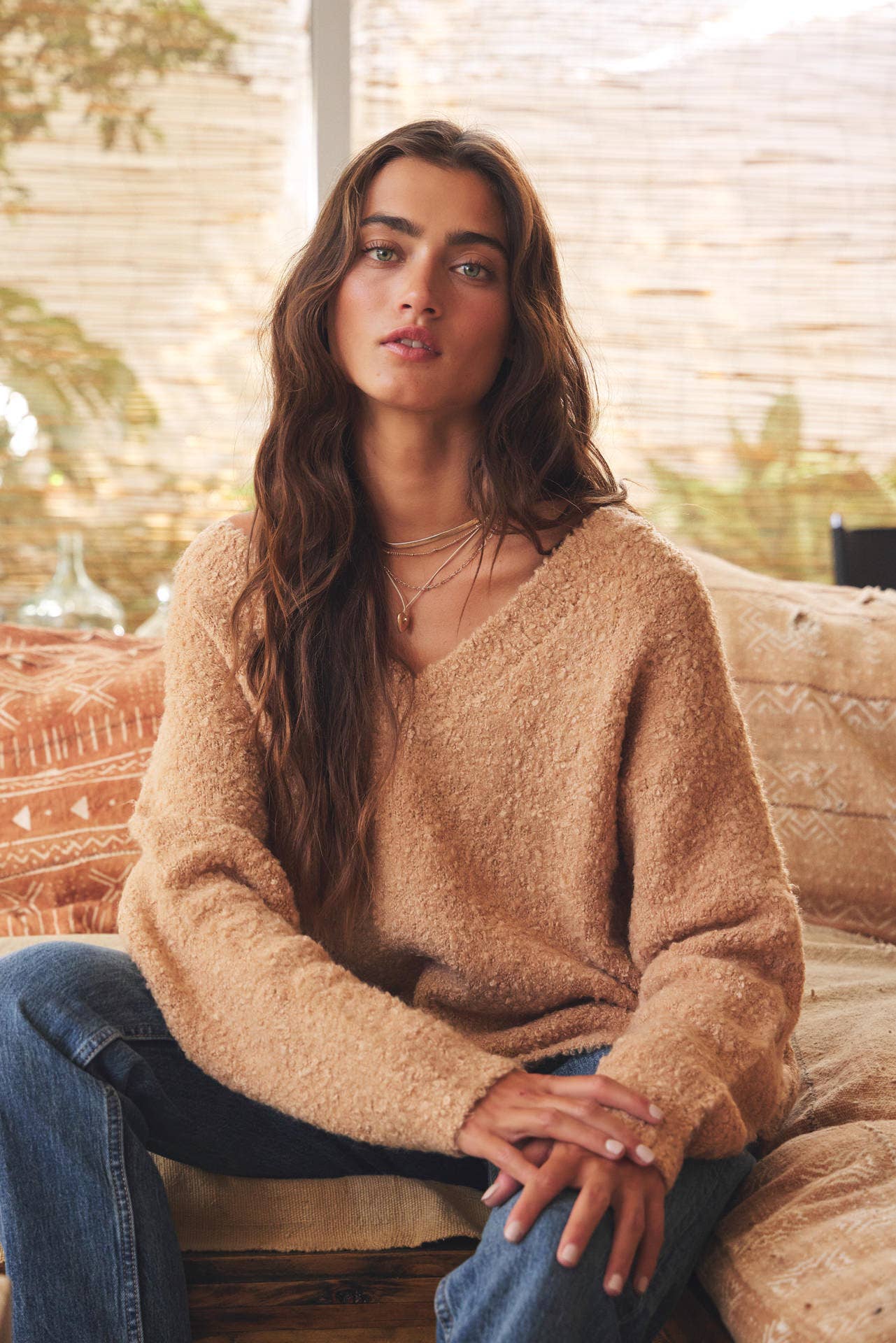 WOMEN'S COZY RELAXED FIT V-NECK TEDDY BEAR SWEATER