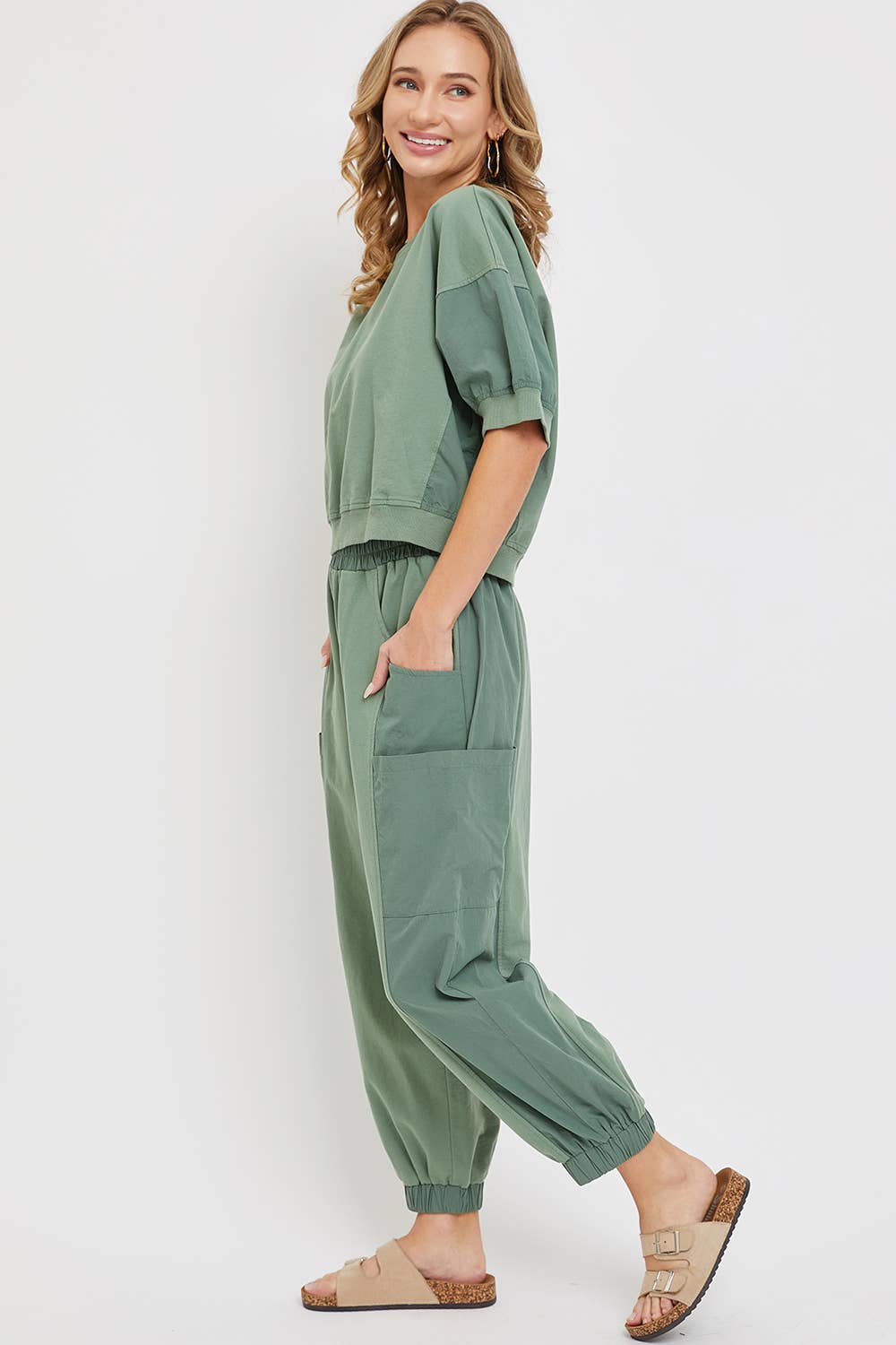 CASUAL COMFY WIDE-LEG HARMES JOGGERS