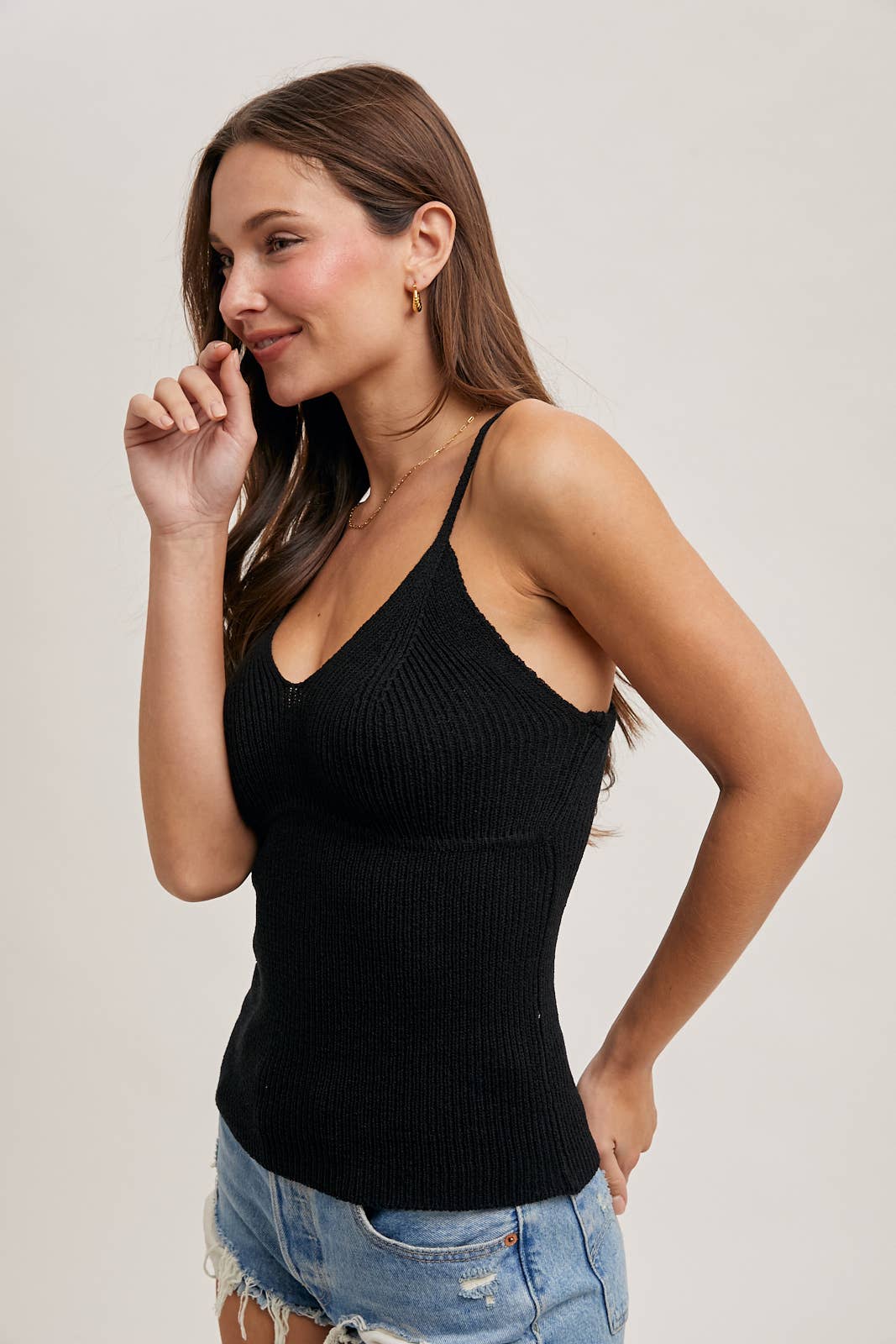 V-NECK RIBBED KNIT TANK TOP