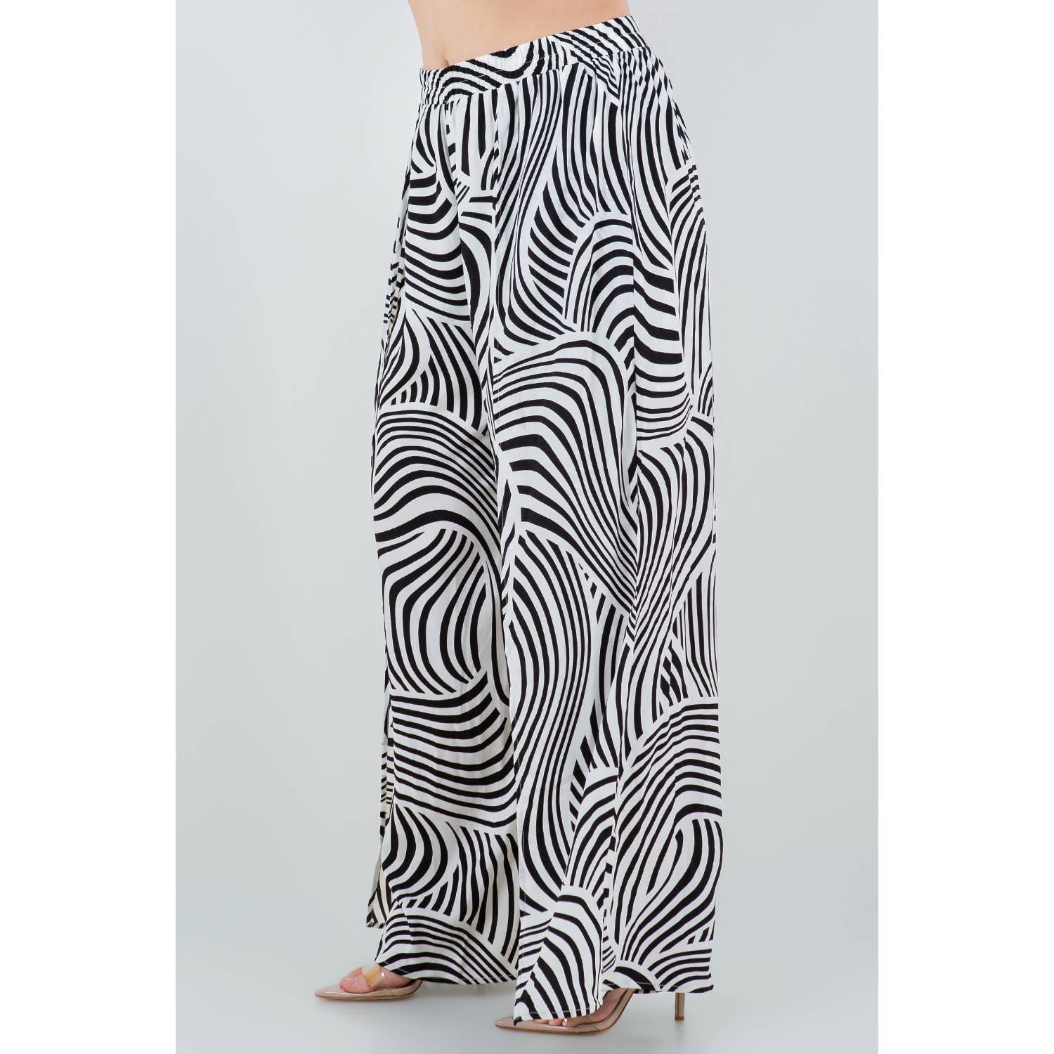 PRINTED SPLIT FRONT WIDE LEG PANTS