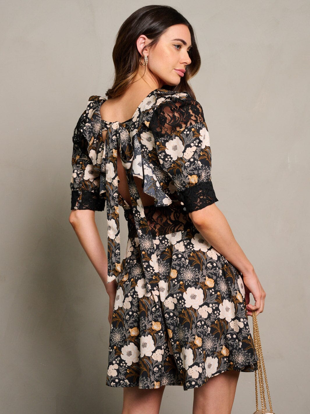Women's Black Short Sleeve Square Neck Floral Open Back Mini Dress