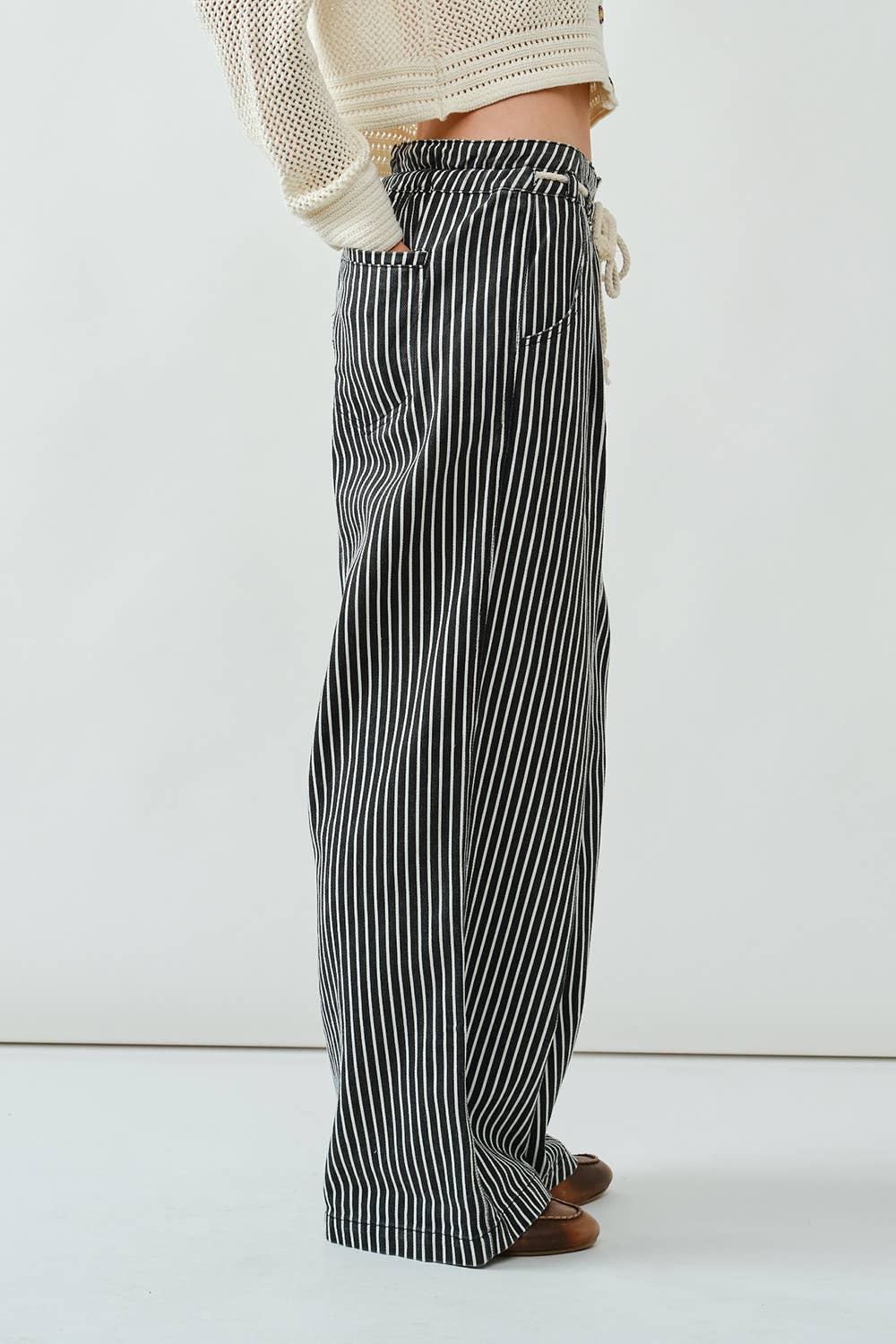 STRIPE WIDE LEG PANTS WITH ROPE BELT
