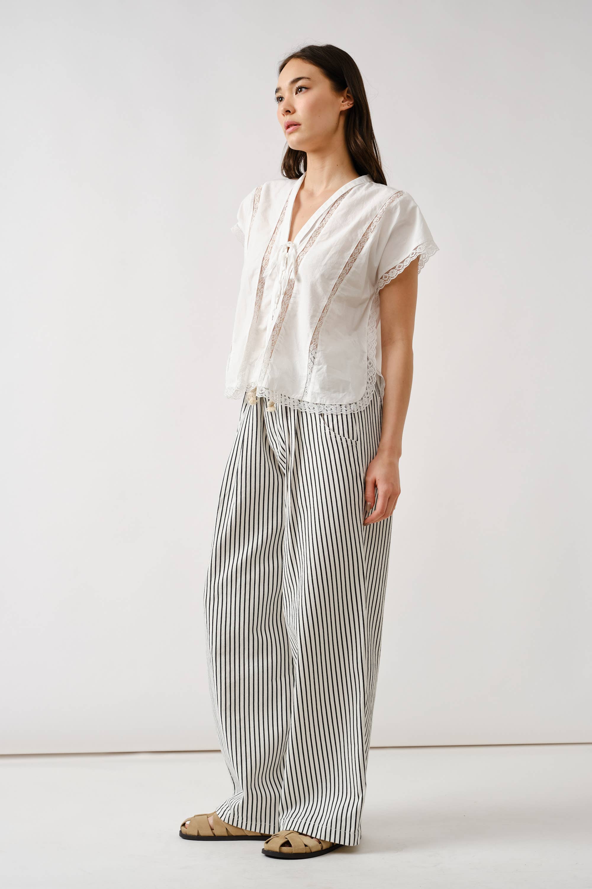 STRIPE WIDE LEG PANTS WITH ROPE BELT