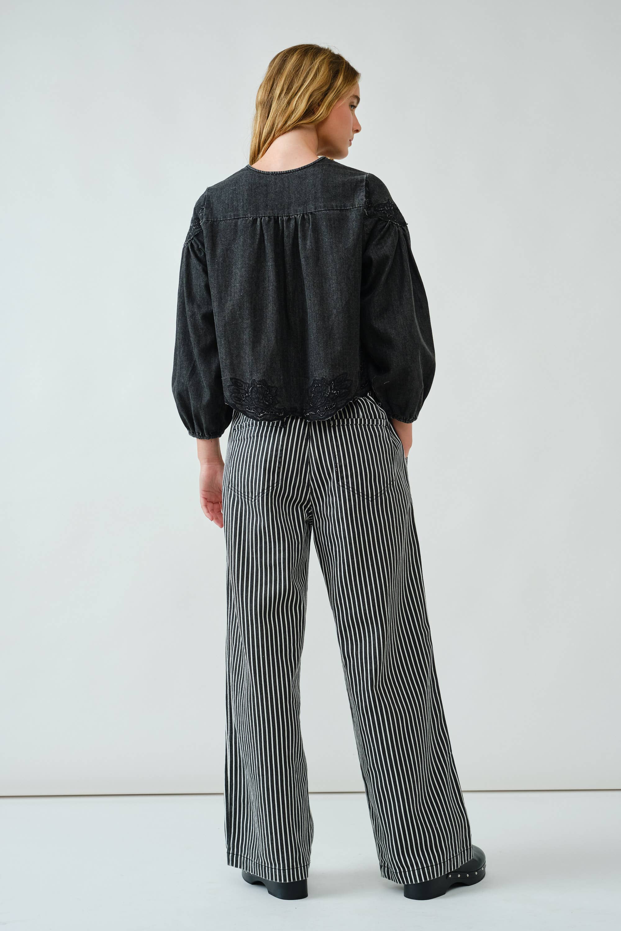 STRIPE WIDE LEG PANTS WITH ROPE BELT