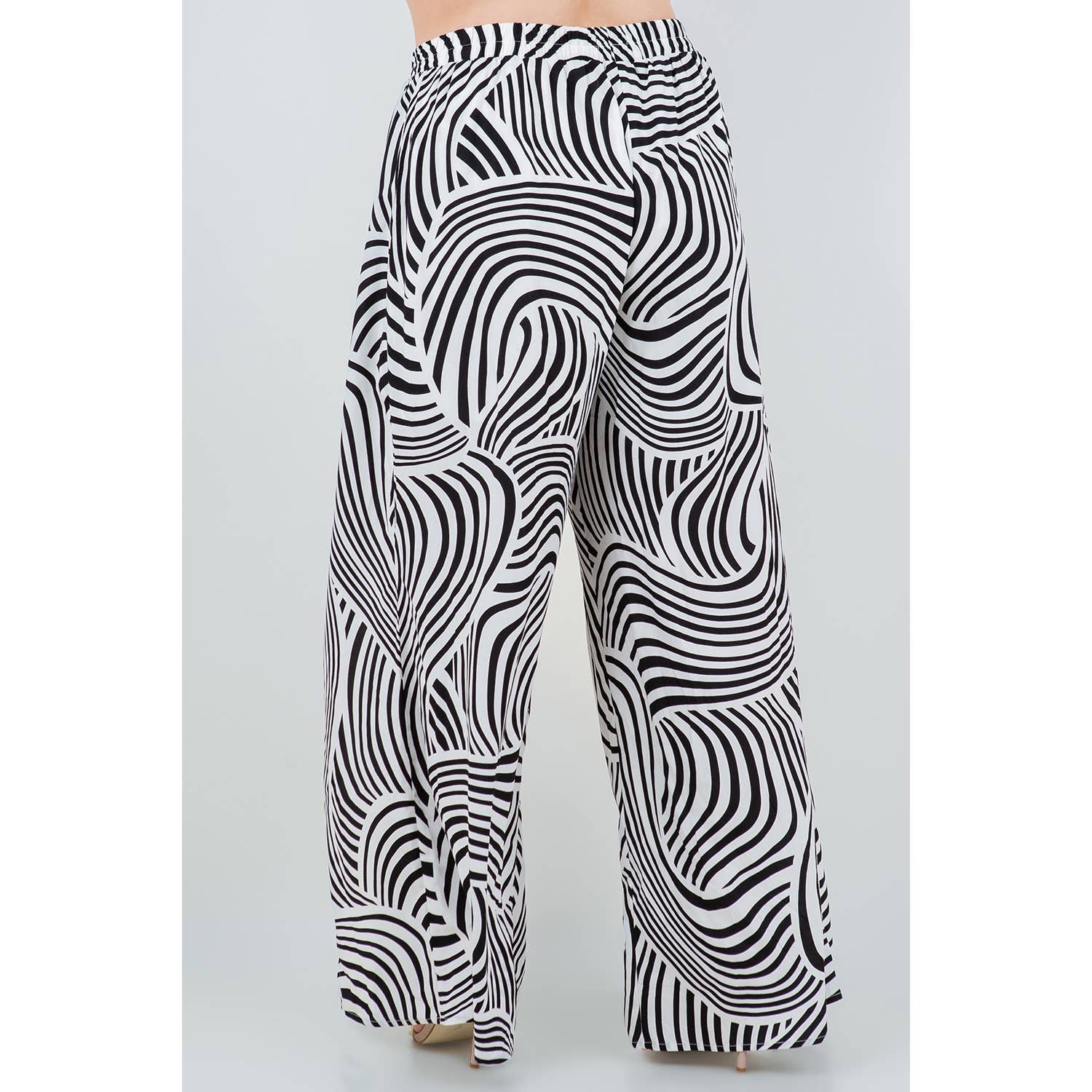 PRINTED SPLIT FRONT WIDE LEG PANTS