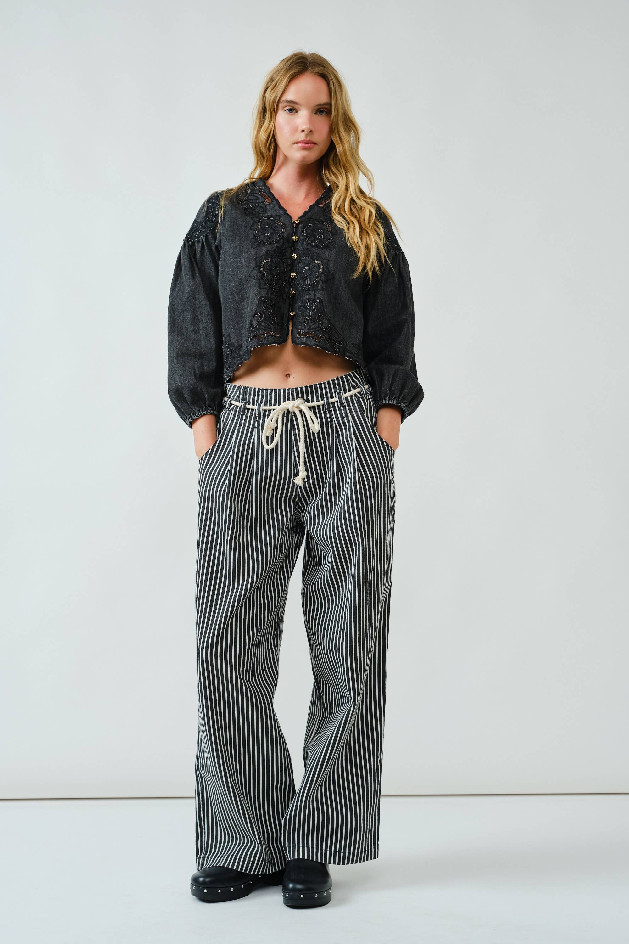 STRIPE WIDE LEG PANTS WITH ROPE BELT